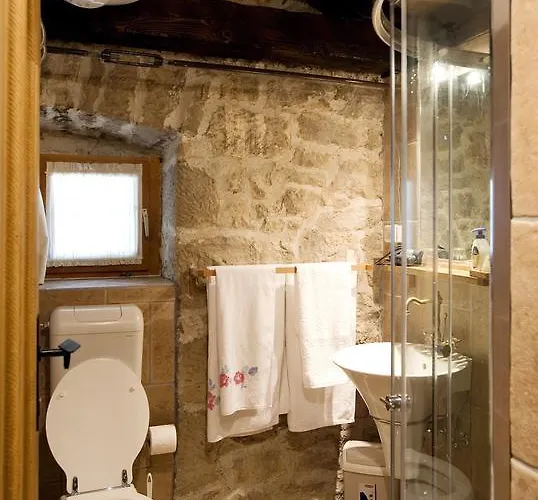 Bosnian National Monument Muslibegovic House Hotell Mostar