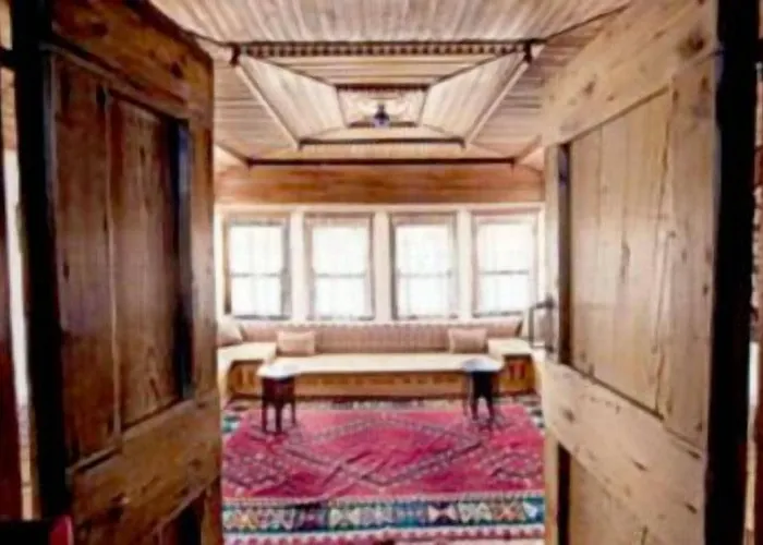 Bosnian National Monument Muslibegovic House Hotell